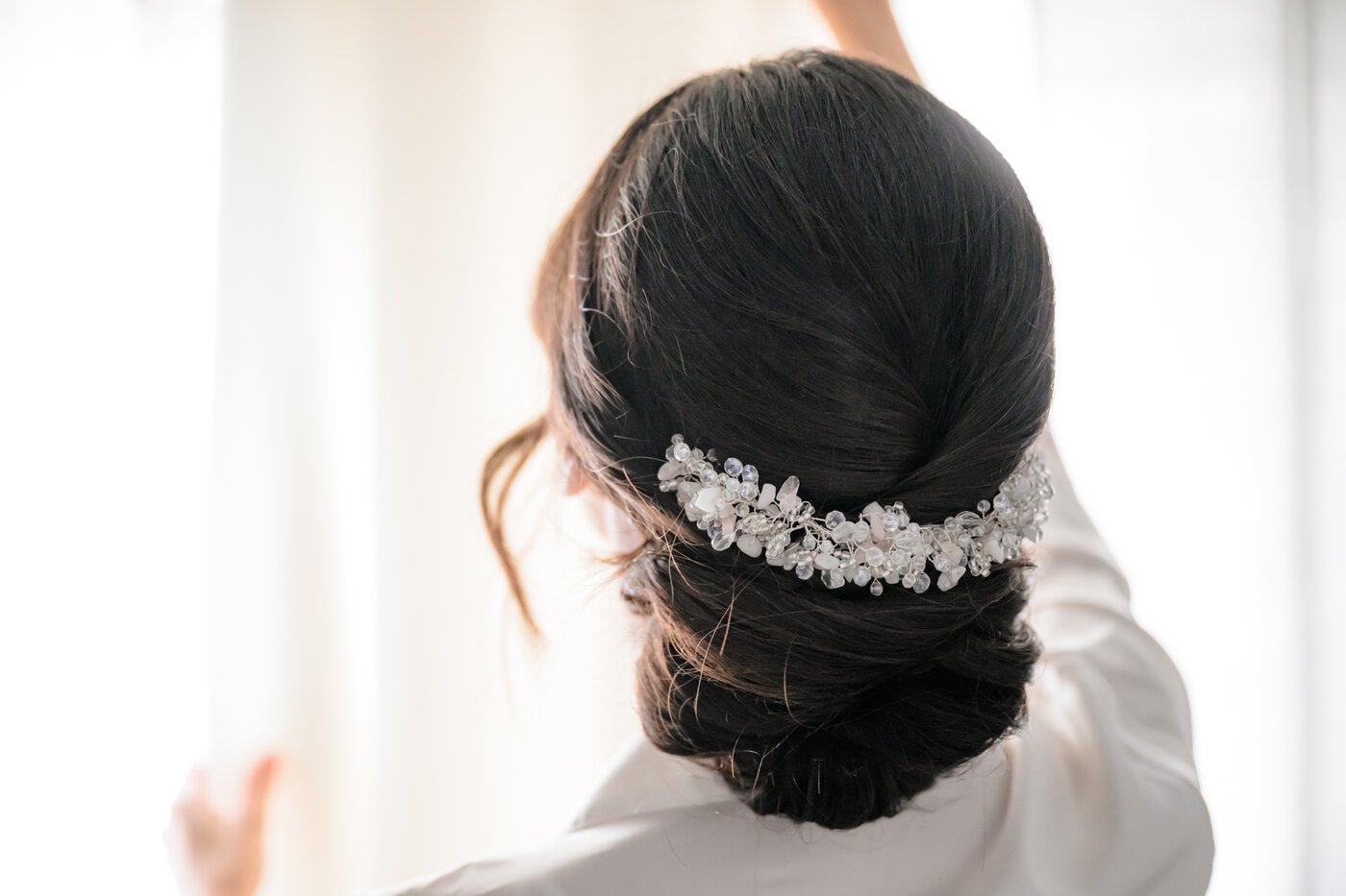 Detalle de recogido de novia